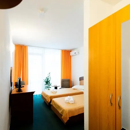 Hotel Siret Saturn