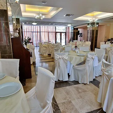 Siret ホテル サターン