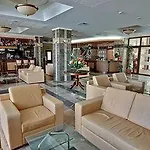 Hotel Siret Saturn