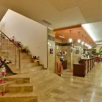Hotel Siret 3*